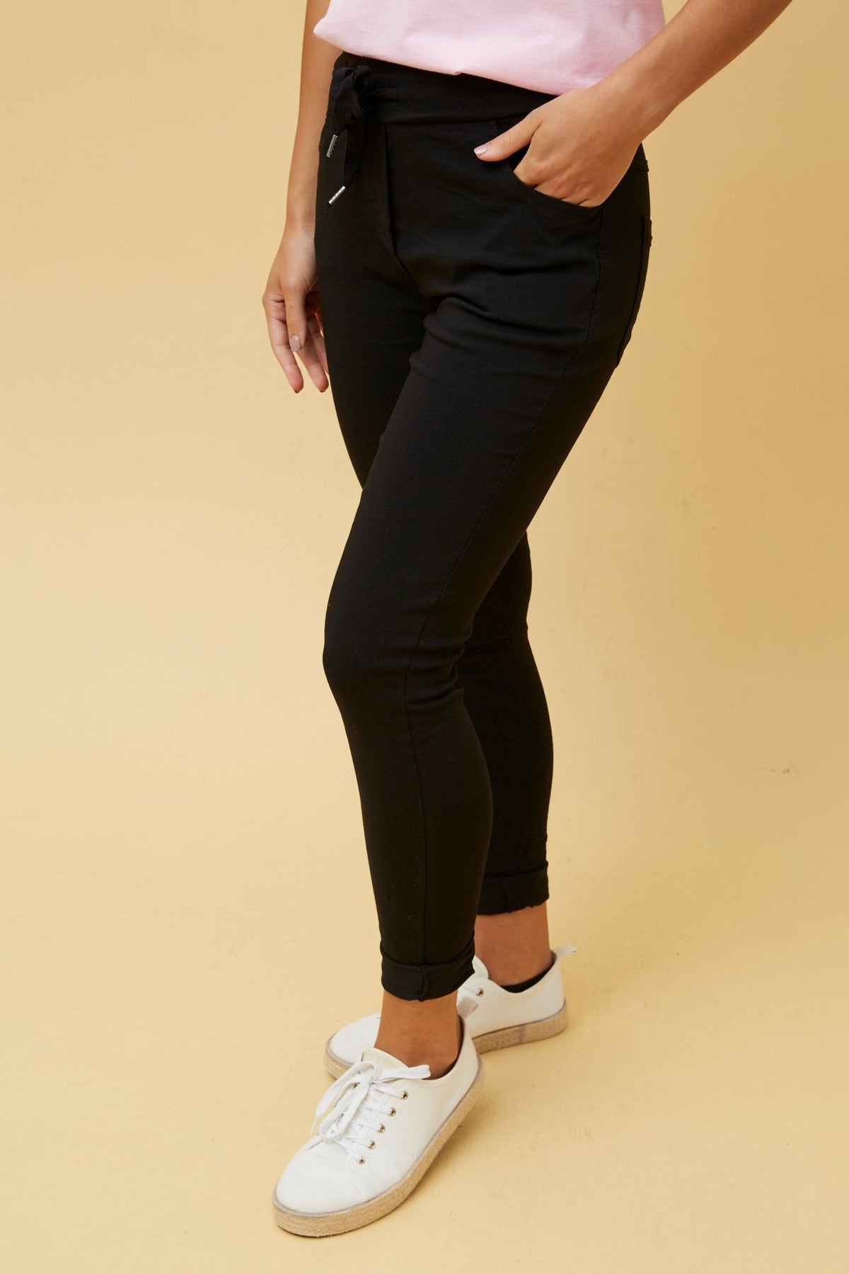 BOTTEGA MODA_STRETCH VISCOSE TIE WAIST JOGGER BLACK _ STRETCH VISCOSE TIE WAIST JOGGER BLACK _ Ebony Boutique NZ