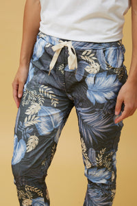 BOTTEGA MODA_TROPICAL LEAF PRINT VISCOSE JOGGER PANT _ TROPICAL LEAF PRINT VISCOSE JOGGER PANT _ Ebony Boutique NZ