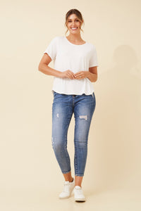 CAROLINE MORGAN_CURVED HEM SHORT SLEEVE BAMBOO TEE WHITE _ CURVED HEM SHORT SLEEVE BAMBOO TEE WHITE _ Ebony Boutique NZ