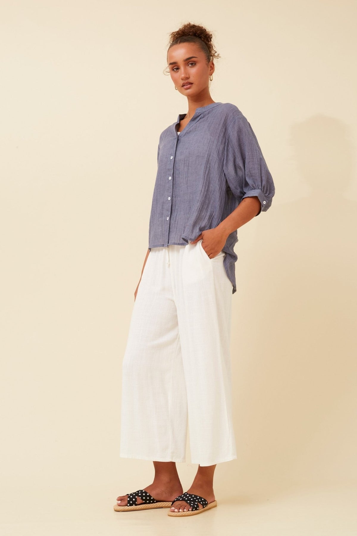 CAROLINE MORGAN_ESSENTIAL BUTTON BACK SHIRT DENIM _ ESSENTIAL BUTTON BACK SHIRT DENIM _ Ebony Boutique NZ