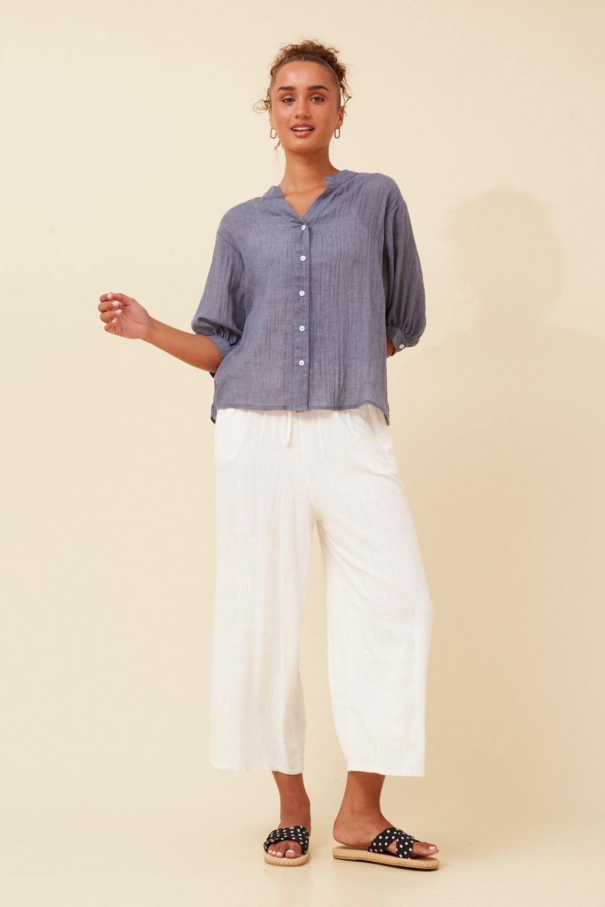 CAROLINE MORGAN_ESSENTIAL BUTTON BACK SHIRT DENIM _ ESSENTIAL BUTTON BACK SHIRT DENIM _ Ebony Boutique NZ