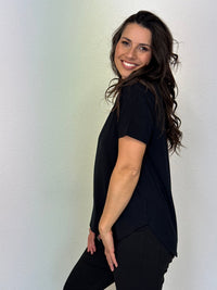CAROLINE MORGAN_SHORT SLEEVE CURVED HEM BAMBOO TSHIRT _ SHORT SLEEVE CURVED HEM BAMBOO TSHIRT _ Ebony Boutique NZ