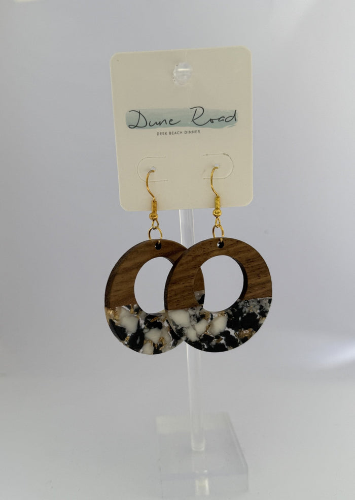DUNE ROAD_BLACK/GOLD WOOD RESIN EARRINGS C _ BLACK/GOLD WOOD RESIN EARRINGS C _ Ebony Boutique NZ