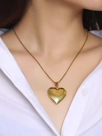DUNE ROAD_HEART LOCKET NECKLACE GOLD _ HEART LOCKET NECKLACE GOLD _ Ebony Boutique NZ
