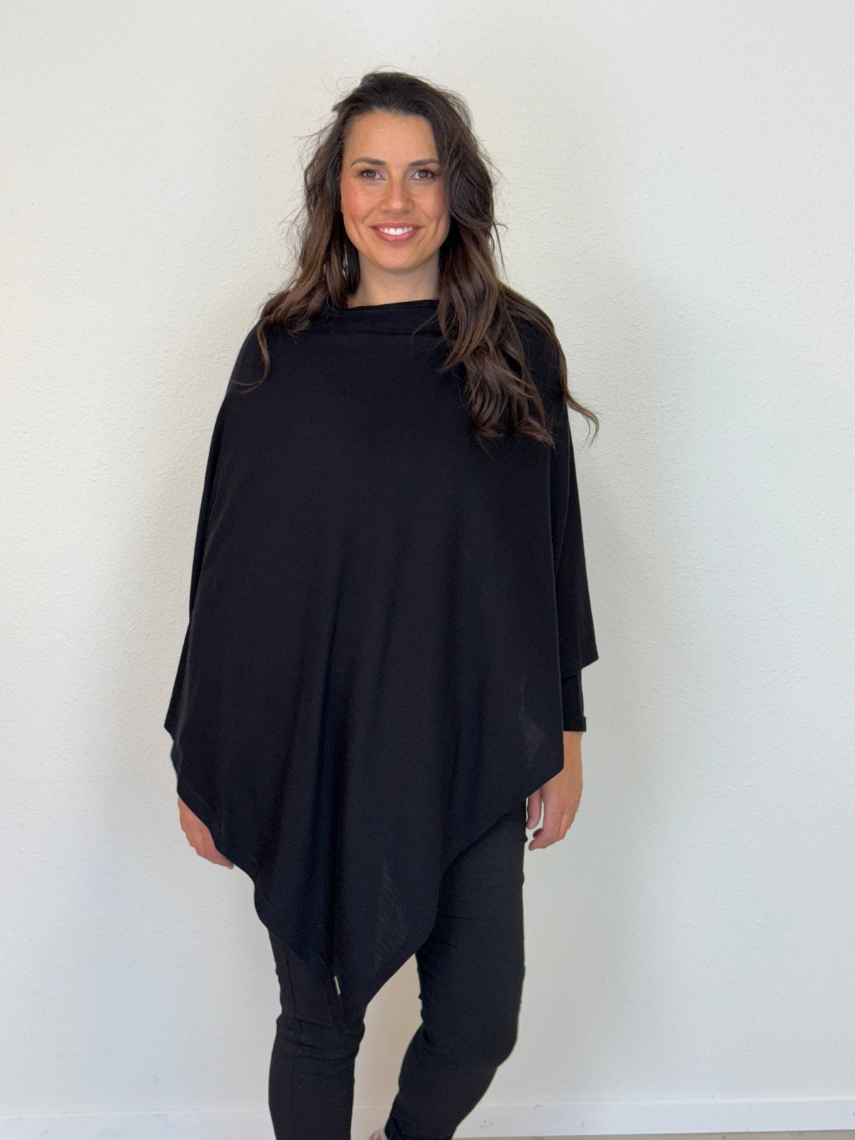 EBONY_100% MERINO WOOL PONCHO EASY STYLE LAYER BLACK _ 100% MERINO WOOL PONCHO EASY STYLE LAYER BLACK _ Ebony Boutique NZ