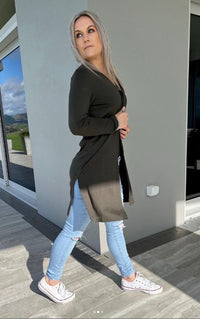 EBONY_MERINO ELONGATED LONGLINE CARDIGAN WITH SPLIT HEM LONG SLEEVES KHAKI _ MERINO ELONGATED LONGLINE CARDIGAN WITH SPLIT HEM LONG SLEEVES KHAKI _ Ebony Boutique NZ