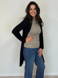 EBONY_MERINO LONGLINE CARDIGAN WITH SPLIT HEM LONG SLEEVES BLACK _ MERINO LONGLINE CARDIGAN WITH SPLIT HEM LONG SLEEVES BLACK _ Ebony Boutique NZ