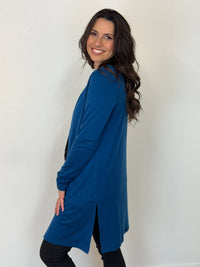 EBONY_MERINO LONGLINE CARDIGAN WITH SPLIT HEM LONG SLEEVES TWILIGHT EBAS582TWI _ MERINO LONGLINE CARDIGAN WITH SPLIT HEM LONG SLEEVES TWILIGHT EBAS582TWI _ Ebony Boutique NZ