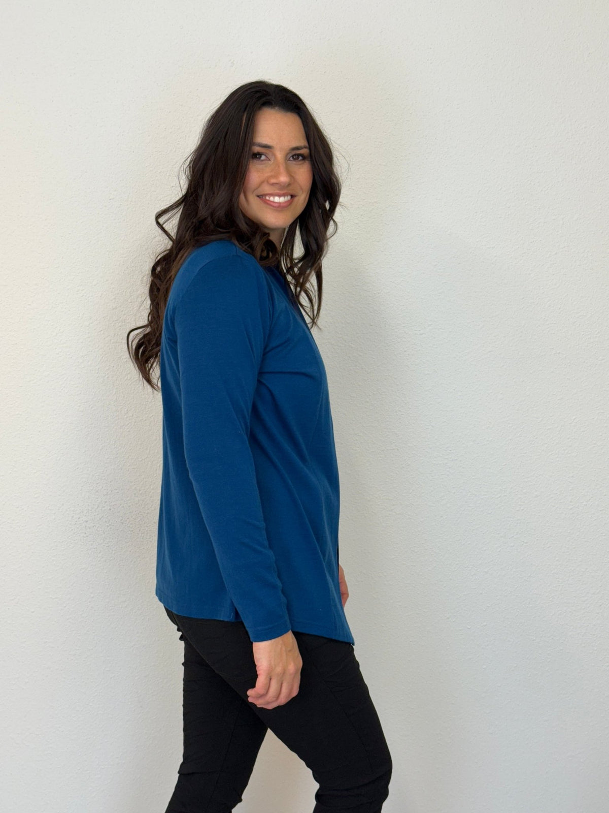 EBONY_MERINO MID LENGTH EDGE TO EDGE WOMENS CARDIGAN TWILIGHT _ MERINO MID LENGTH EDGE TO EDGE WOMENS CARDIGAN TWILIGHT _ Ebony Boutique NZ