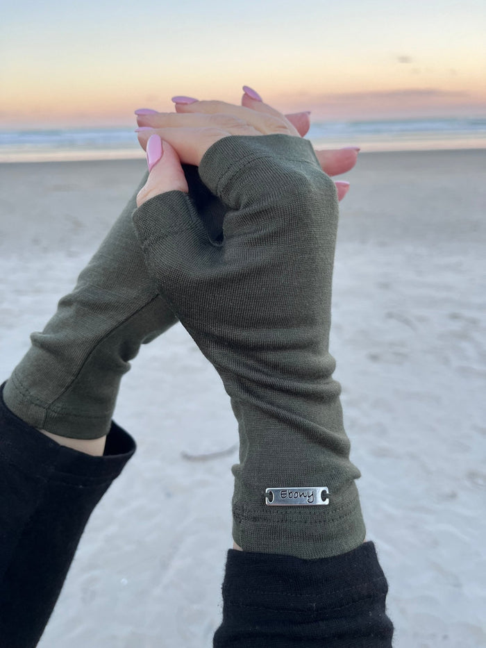 EBONY_MERINO WOOL FINGERLESS GLOVES KHAKI _ MERINO WOOL FINGERLESS GLOVES KHAKI _ Ebony Boutique NZ