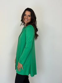 EBONY_TAB SLEEVE 100% MERINO EDGE TO EDGE A - LINE CARDIGAN VERDE EBAS591VER _ TAB SLEEVE 100% MERINO EDGE TO EDGE A - LINE CARDIGAN VERDE EBAS591VER _ Ebony Boutique NZ