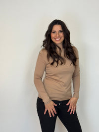 EBONY_WOMENS 100% MERINO (210) LONG SLEEVE CREW TOP SAND _ WOMENS 100% MERINO (210) LONG SLEEVE CREW TOP SAND _ Ebony Boutique NZ