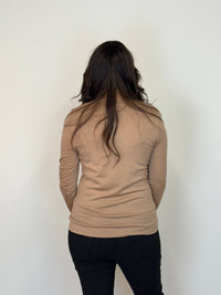 EBONY_WOMENS 100% MERINO (210) LONG SLEEVE CREW TOP SAND _ WOMENS 100% MERINO (210) LONG SLEEVE CREW TOP SAND _ Ebony Boutique NZ