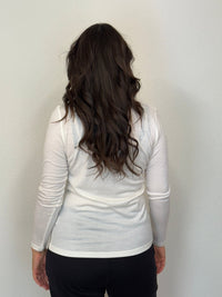 EBONY_WOMENS 100% MERINO (210) LONG SLEEVE SATIN CREW TOP IVORY EBAS503 _ WOMENS 100% MERINO (210) LONG SLEEVE SATIN CREW TOP IVORY EBAS503 _ Ebony Boutique NZ