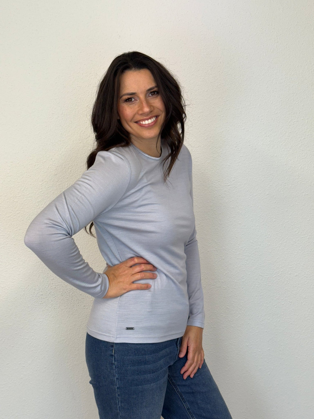 EBONY_WOMENS 100% MERINO (210) LONG SLEEVE SATIN CREW TOP STARLIGHT _ WOMENS 100% MERINO (210) LONG SLEEVE SATIN CREW TOP STARLIGHT _ Ebony Boutique NZ
