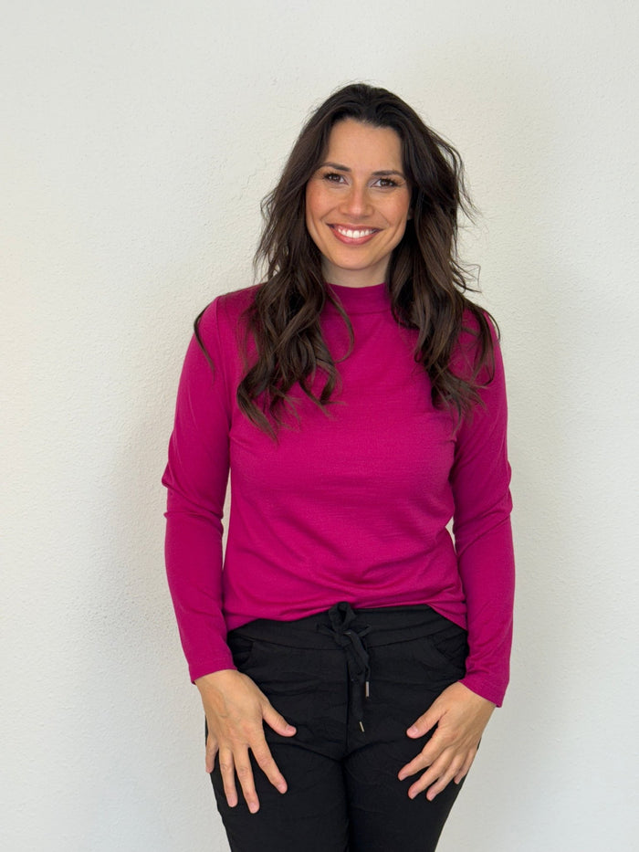 EBONY_WOMENS 100% MERINO (210) LONG SLEEVE TURTLE NECK JUMPER RASPBERRY EBAS504 _ WOMENS 100% MERINO (210) LONG SLEEVE TURTLE NECK JUMPER RASPBERRY EBAS504 _ Ebony Boutique NZ