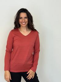 EBONY_WOMENS 100% MERINO (210) LONG SLEEVE V NECK TOP BRICK _ WOMENS 100% MERINO (210) LONG SLEEVE V NECK TOP BRICK _ Ebony Boutique NZ