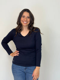 EBONY_WOMENS 100% MERINO (210) LONG SLEEVE V NECK TOP FRENCH NAVY _ WOMENS 100% MERINO (210) LONG SLEEVE V NECK TOP FRENCH NAVY _ Ebony Boutique NZ