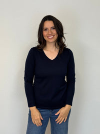 EBONY_WOMENS 100% MERINO (210) LONG SLEEVE V NECK TOP FRENCH NAVY _ WOMENS 100% MERINO (210) LONG SLEEVE V NECK TOP FRENCH NAVY _ Ebony Boutique NZ