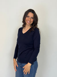 EBONY_WOMENS 100% MERINO (210) LONG SLEEVE V NECK TOP FRENCH NAVY _ WOMENS 100% MERINO (210) LONG SLEEVE V NECK TOP FRENCH NAVY _ Ebony Boutique NZ