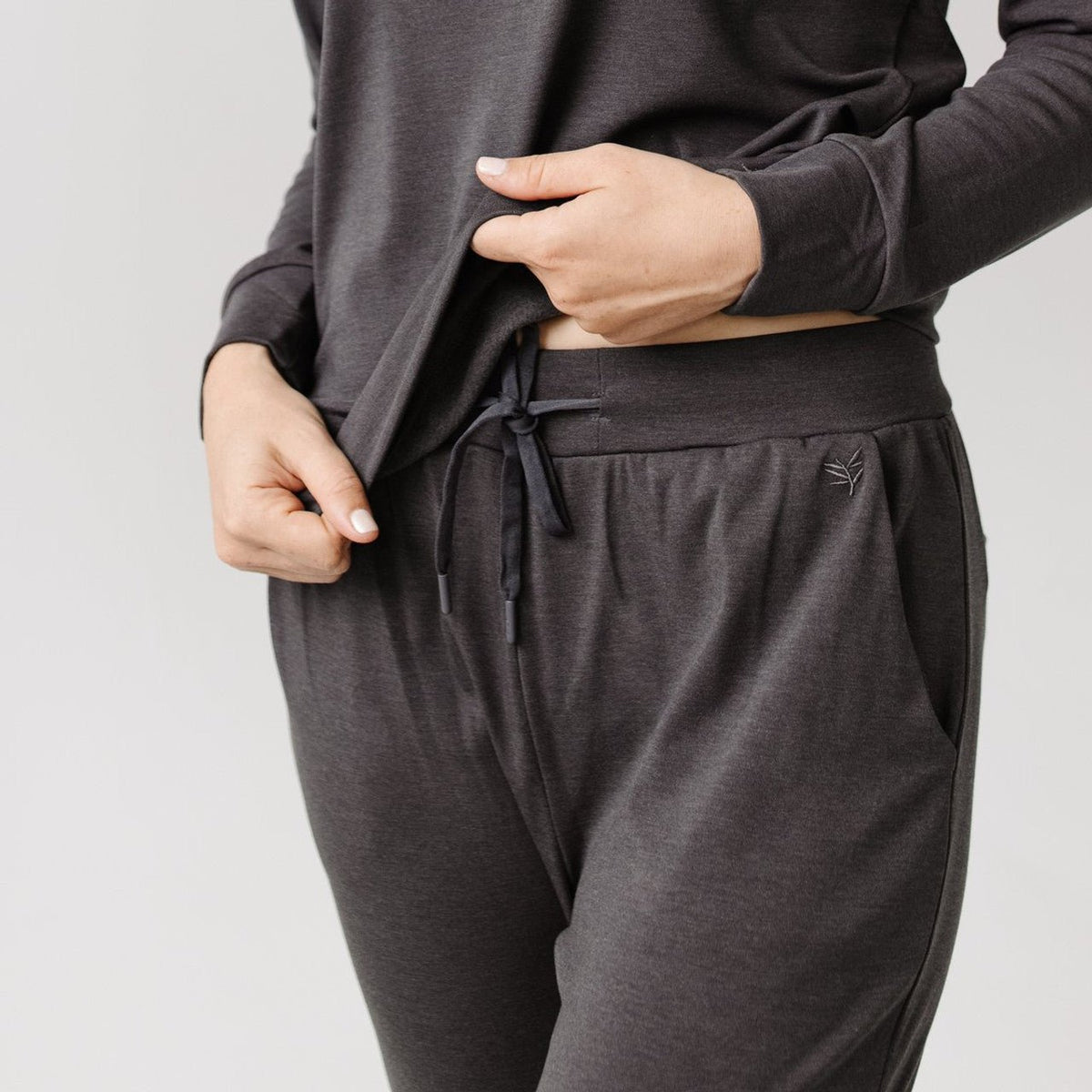 EBONY_WOMEN'S 100% MERINO WOOL (210) JOGGER PANTS CHARCOAL _ WOMEN'S 100% MERINO WOOL (210) JOGGER PANTS CHARCOAL _ Ebony Boutique NZ