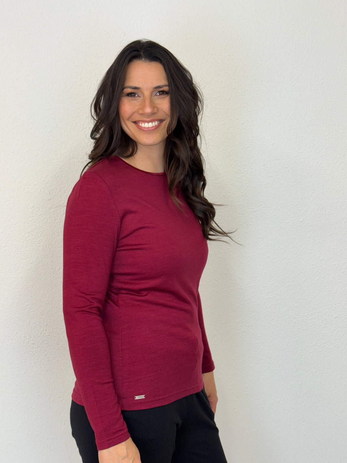 EBONY_WOMEN'S 100% MERINO WOOL (210) LONG SLEEVE SATIN CREW TOP PINOT _ WOMEN'S 100% MERINO WOOL (210) LONG SLEEVE SATIN CREW TOP PINOT _ Ebony Boutique NZ