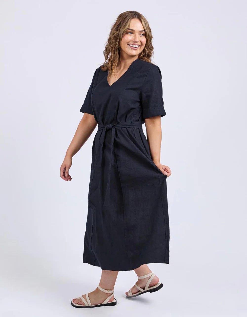ELM_LILY MIDI DRESS NAVY _ LILY MIDI DRESS NAVY _ Ebony Boutique NZ