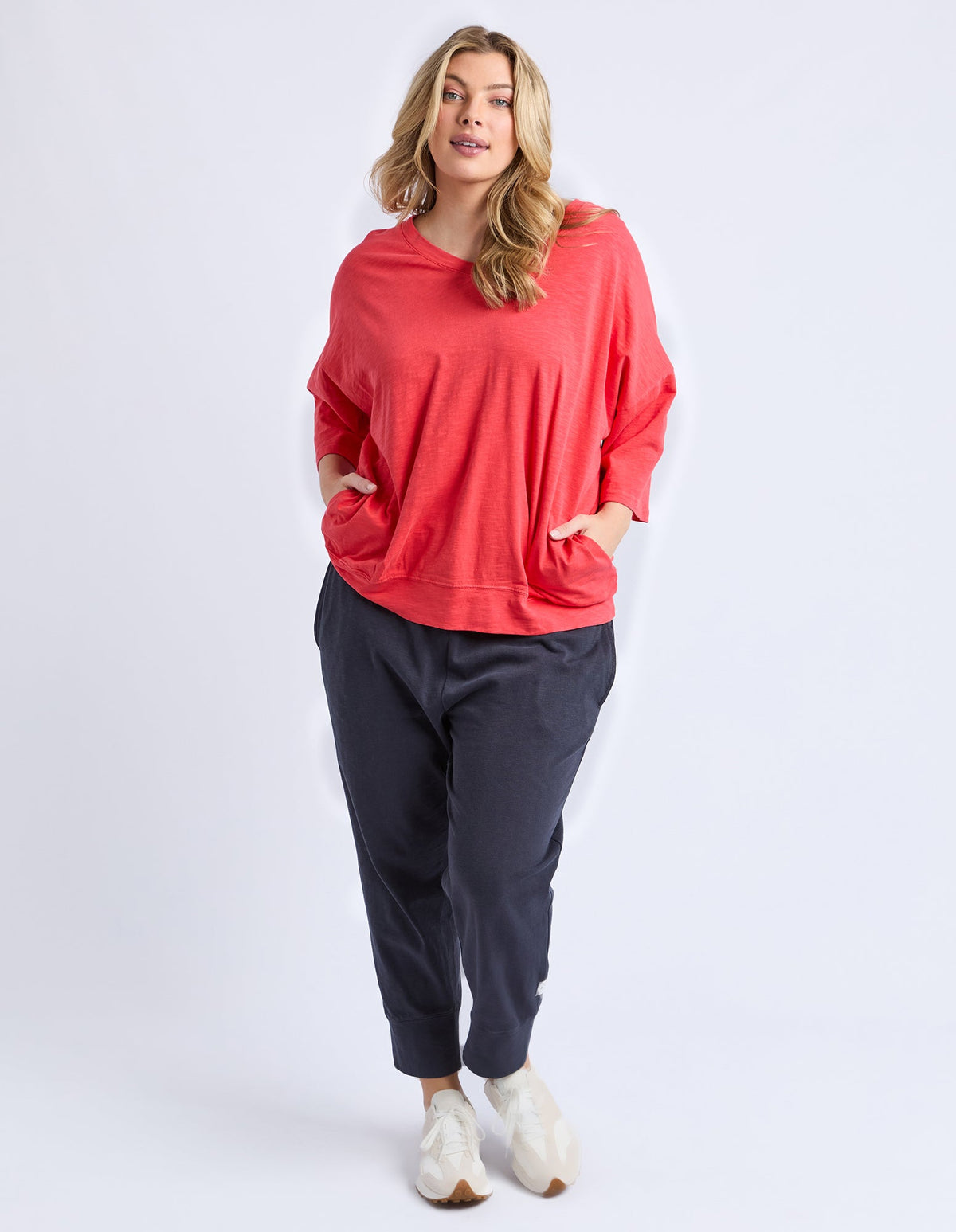 ELM_MAZIE VEE NECK CAYENNE _ MAZIE VEE NECK CAYENNE _ Ebony Boutique NZ