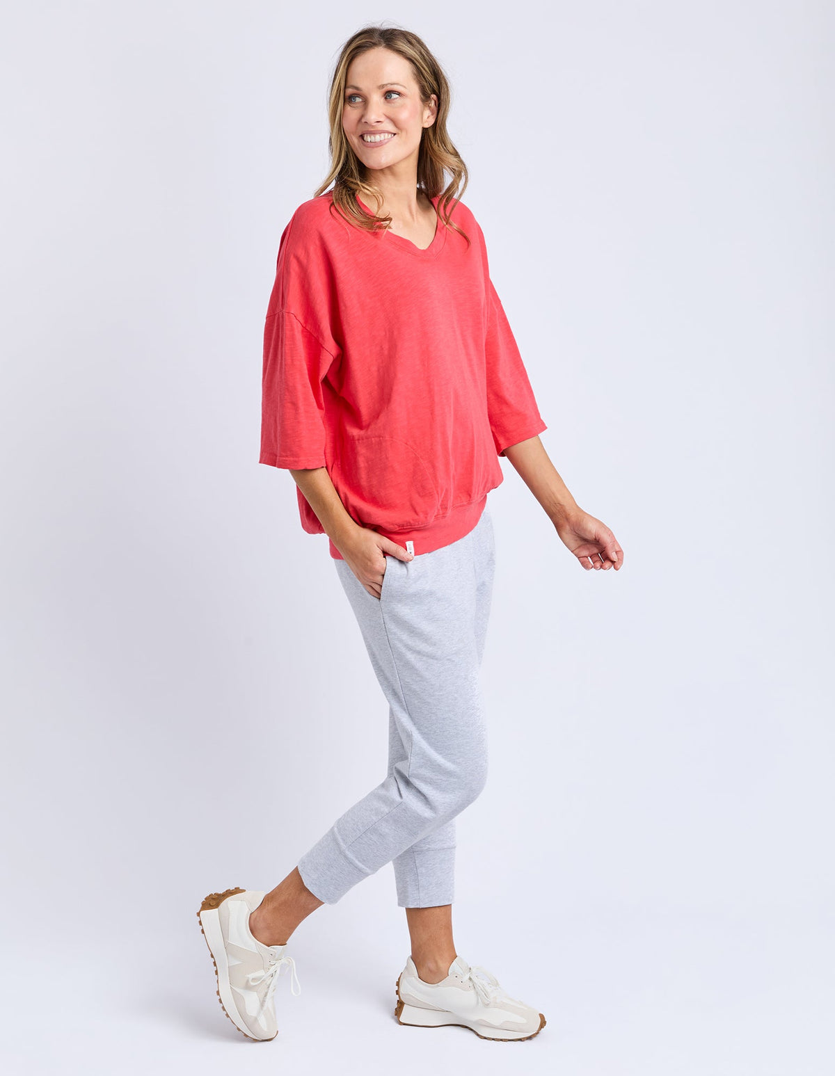 ELM_MAZIE VEE NECK CAYENNE _ MAZIE VEE NECK CAYENNE _ Ebony Boutique NZ