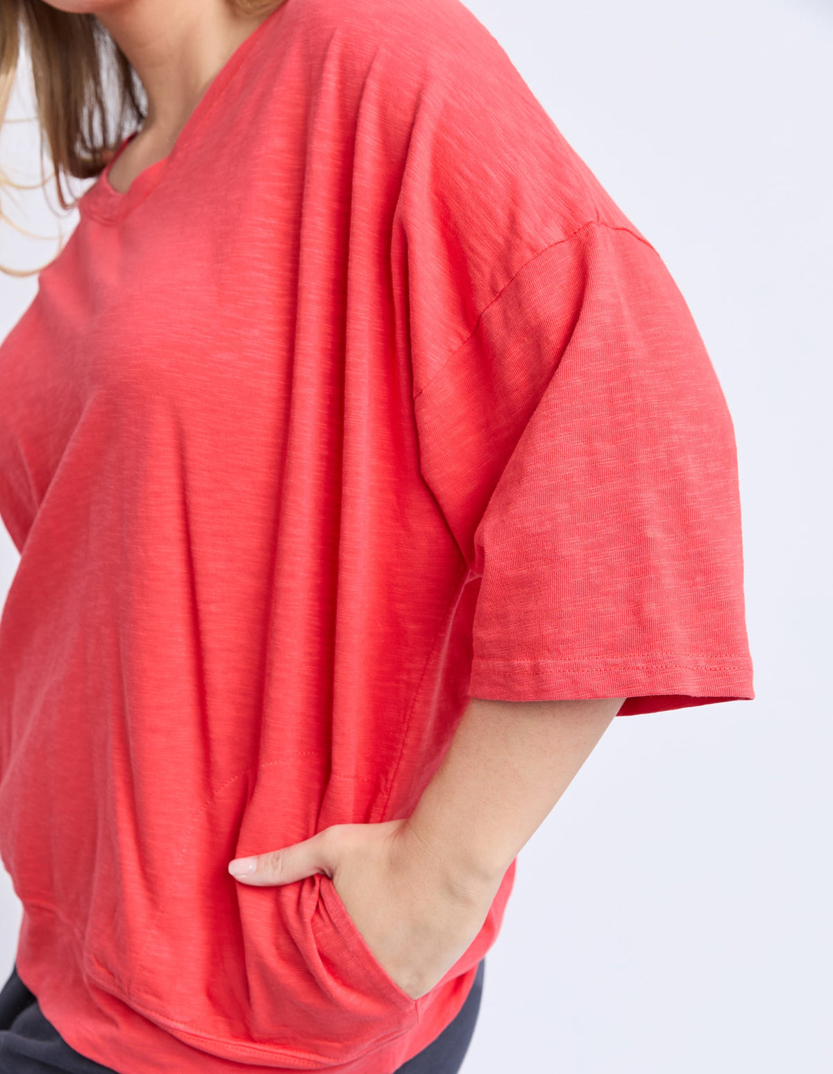 ELM_MAZIE VEE NECK CAYENNE _ MAZIE VEE NECK CAYENNE _ Ebony Boutique NZ