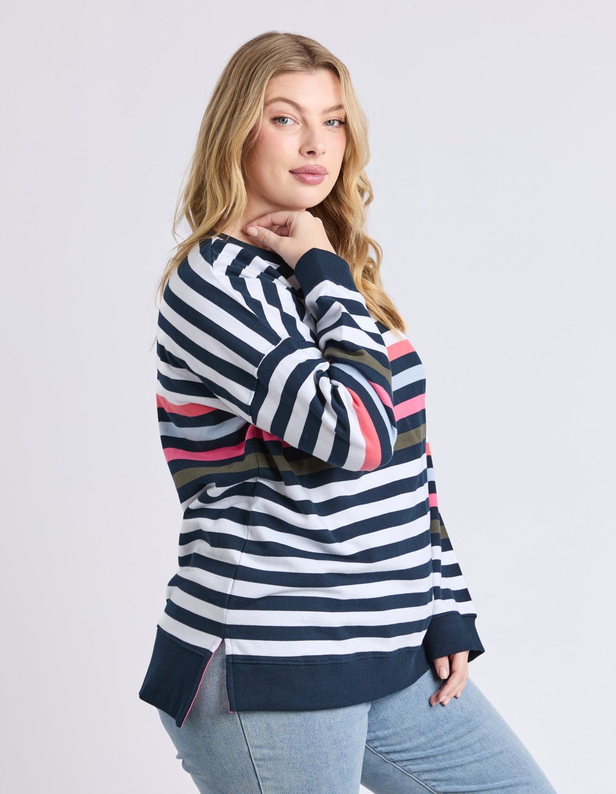 ELM_MERRIMENT CREW _ MERRIMENT CREW _ Ebony Boutique NZ