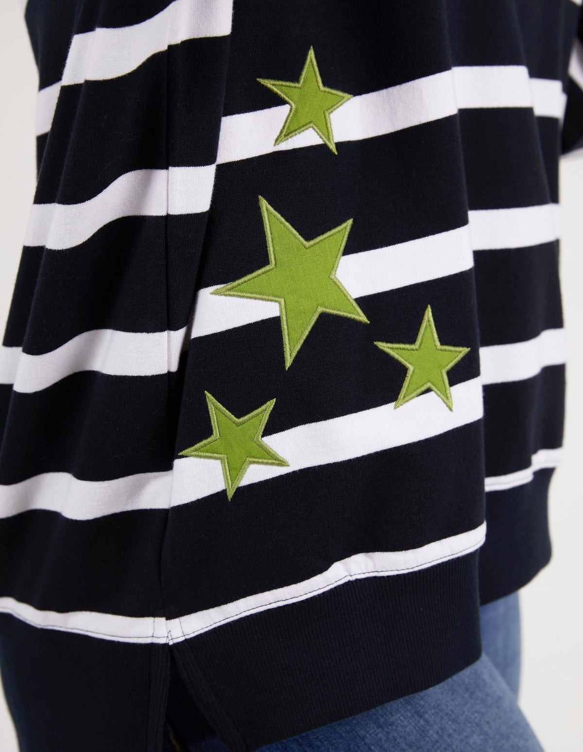 ELM_STARRY VEE FLEECE _ STARRY VEE FLEECE _ Ebony Boutique NZ