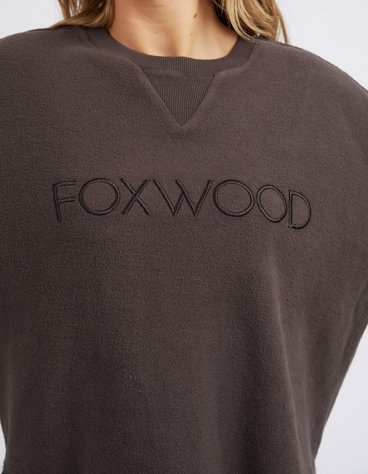 FOXWOOD_COZY SIMPLIFIED CREW _ COZY SIMPLIFIED CREW _ Ebony Boutique NZ