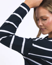 FOXWOOD_JAYNE STRIPE THROW ON TOP NAVY _ JAYNE STRIPE THROW ON TOP NAVY _ Ebony Boutique NZ