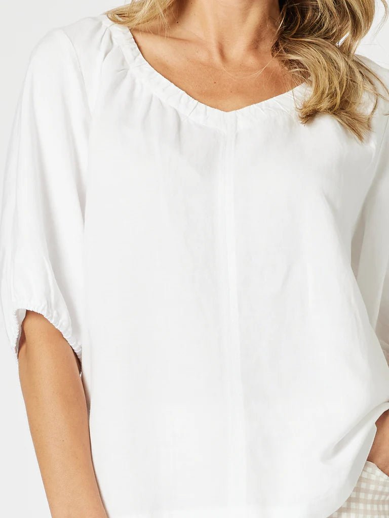 GORDON SMITH_LINO V NECK TOP WHITE _ LINO V NECK TOP WHITE _ Ebony Boutique NZ