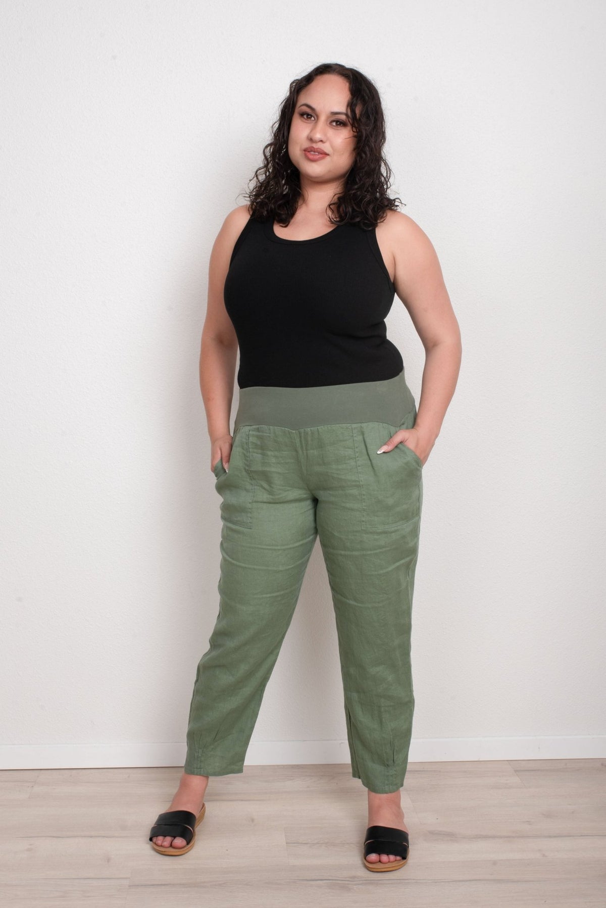 GORDON SMITH_SARAH LINEN PANT JERSEY WAIST KHAKI _ SARAH LINEN PANT JERSEY WAIST KHAKI _ Ebony Boutique NZ