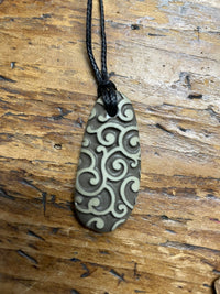 HEARTWOOD_HEARTWOOD TOUCHSTONE PENDANT AUTUMN TONES _ HEARTWOOD TOUCHSTONE PENDANT AUTUMN TONES _ Ebony Boutique NZ