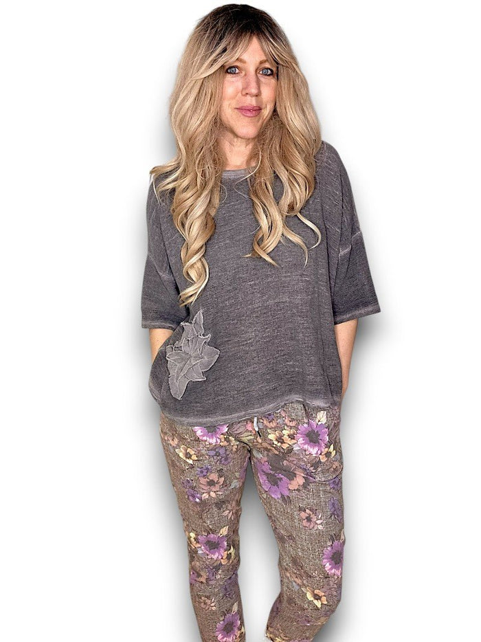 HELGA MAY_COTTON STARFISH TEE TRUFFLE _ COTTON STARFISH TEE TRUFFLE _ Ebony Boutique NZ