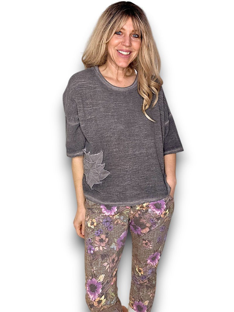 HELGA MAY_COTTON STARFISH TEE TRUFFLE _ COTTON STARFISH TEE TRUFFLE _ Ebony Boutique NZ