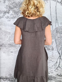 HELGA MAY_STELLA FRILL DRESS LINEN BEAN COCOA _ STELLA FRILL DRESS LINEN BEAN COCOA _ Ebony Boutique NZ