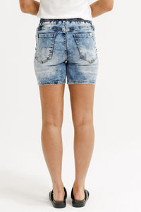 HOME - LEE_OCEAN SHORTS - SNOW WASH _ OCEAN SHORTS - SNOW WASH _ Ebony Boutique NZ