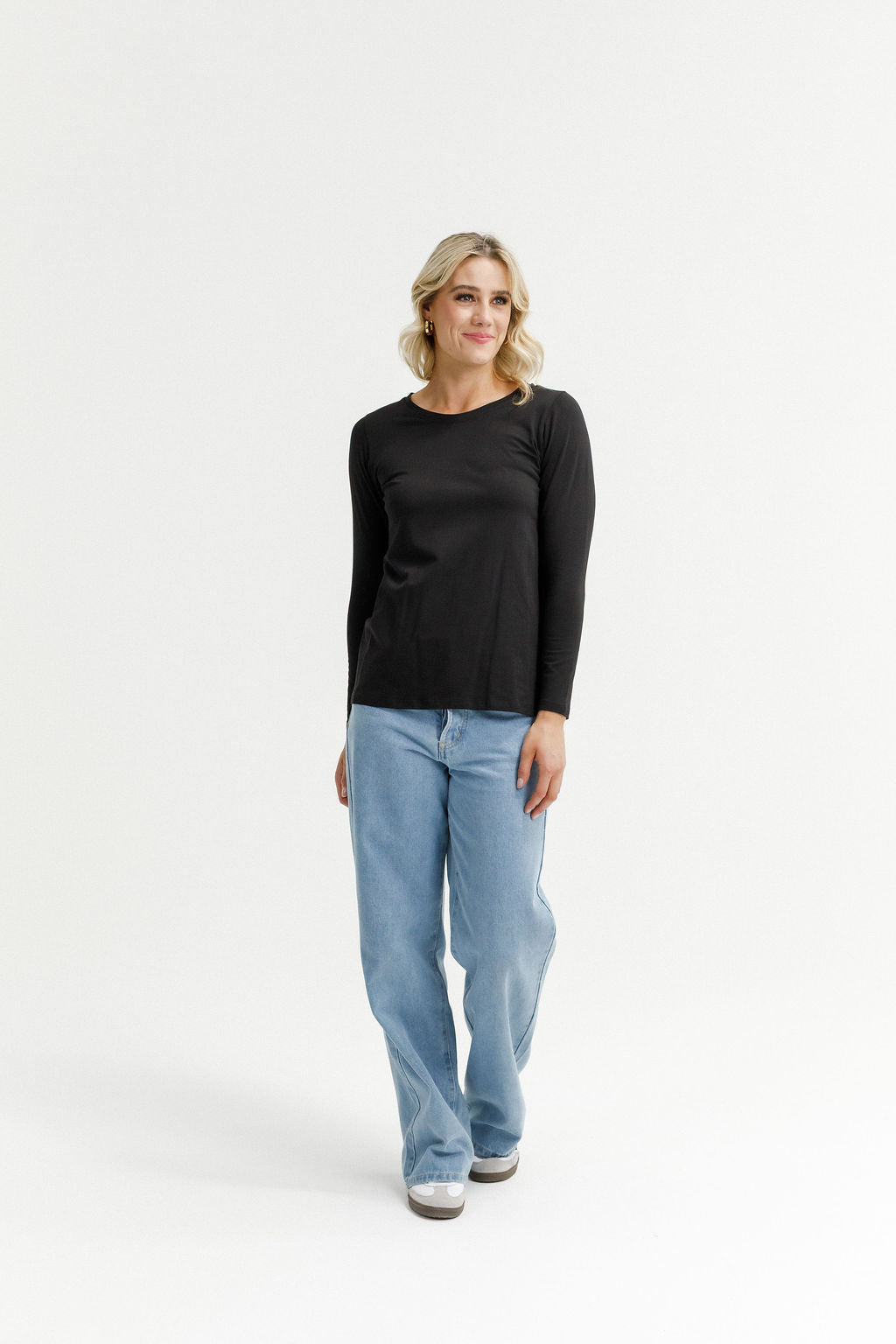 HOME LEE_TAYLOR TEE LONG SLEEVE _ TAYLOR TEE LONG SLEEVE _ Ebony Boutique NZ