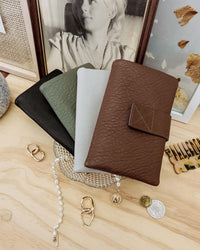 LOUENHIDE_BAILEY WALLET KHAKI _ BAILEY WALLET KHAKI _ Ebony Boutique NZ