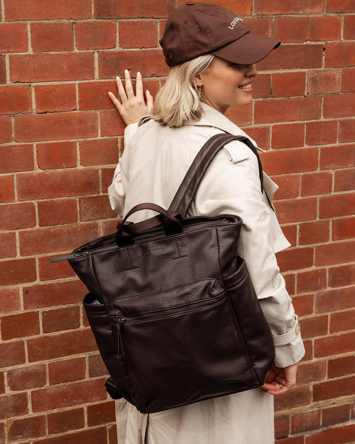 LOUENHIDE_BRONX BACKPACK CHOCOLATE _ BRONX BACKPACK CHOCOLATE _ Ebony Boutique NZ