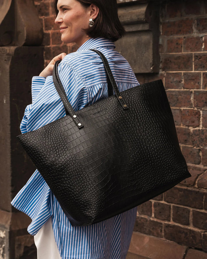 LOUENHIDE_HUDSON TOTE BAG BLACK _ HUDSON TOTE BAG BLACK _ Ebony Boutique NZ
