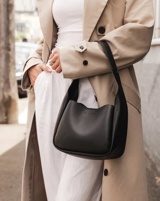 LOUENHIDE_KENDALL SHOULDER BAG BLACK _ KENDALL SHOULDER BAG BLACK _ Ebony Boutique NZ