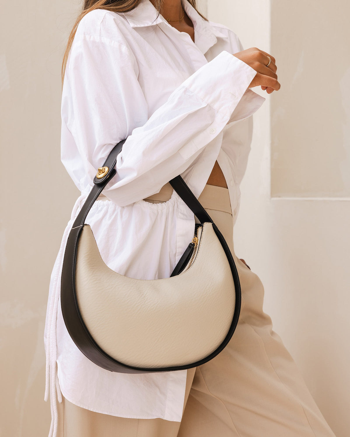 LOUENHIDE_LUNA SHOULDER BAG OYSTER _ LUNA SHOULDER BAG OYSTER _ Ebony Boutique NZ