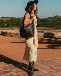 LOUENHIDE_MORGAN SHOULDER BAG BLACK _ MORGAN SHOULDER BAG BLACK _ Ebony Boutique NZ
