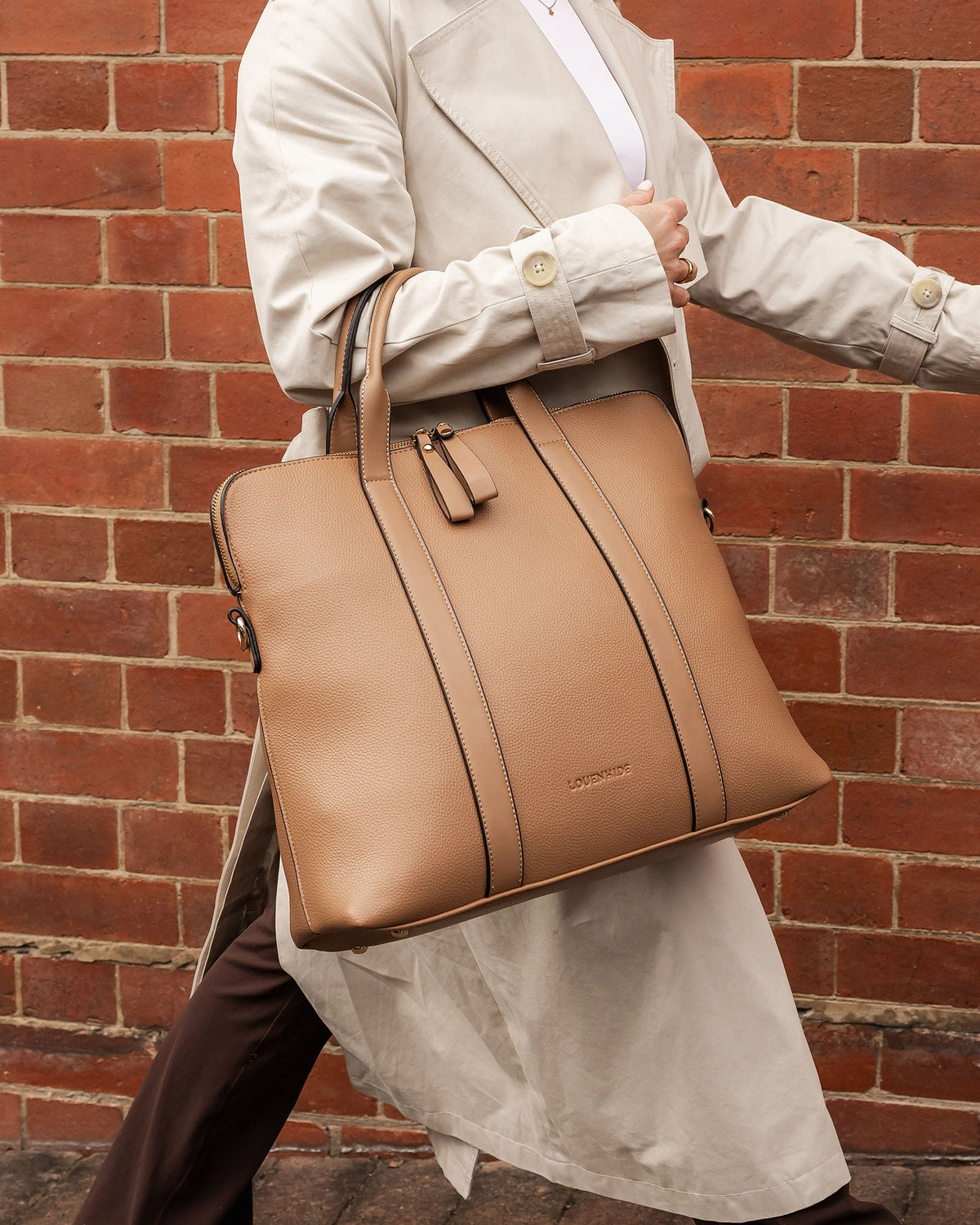 LOUENHIDE_RHODES LATTE LAPTOP BAG _ RHODES LATTE LAPTOP BAG _ Ebony Boutique NZ