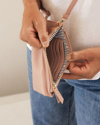 LOUENHIDE_SUKI PHONE BAG DUSTY PINK _ SUKI PHONE BAG DUSTY PINK _ Ebony Boutique NZ